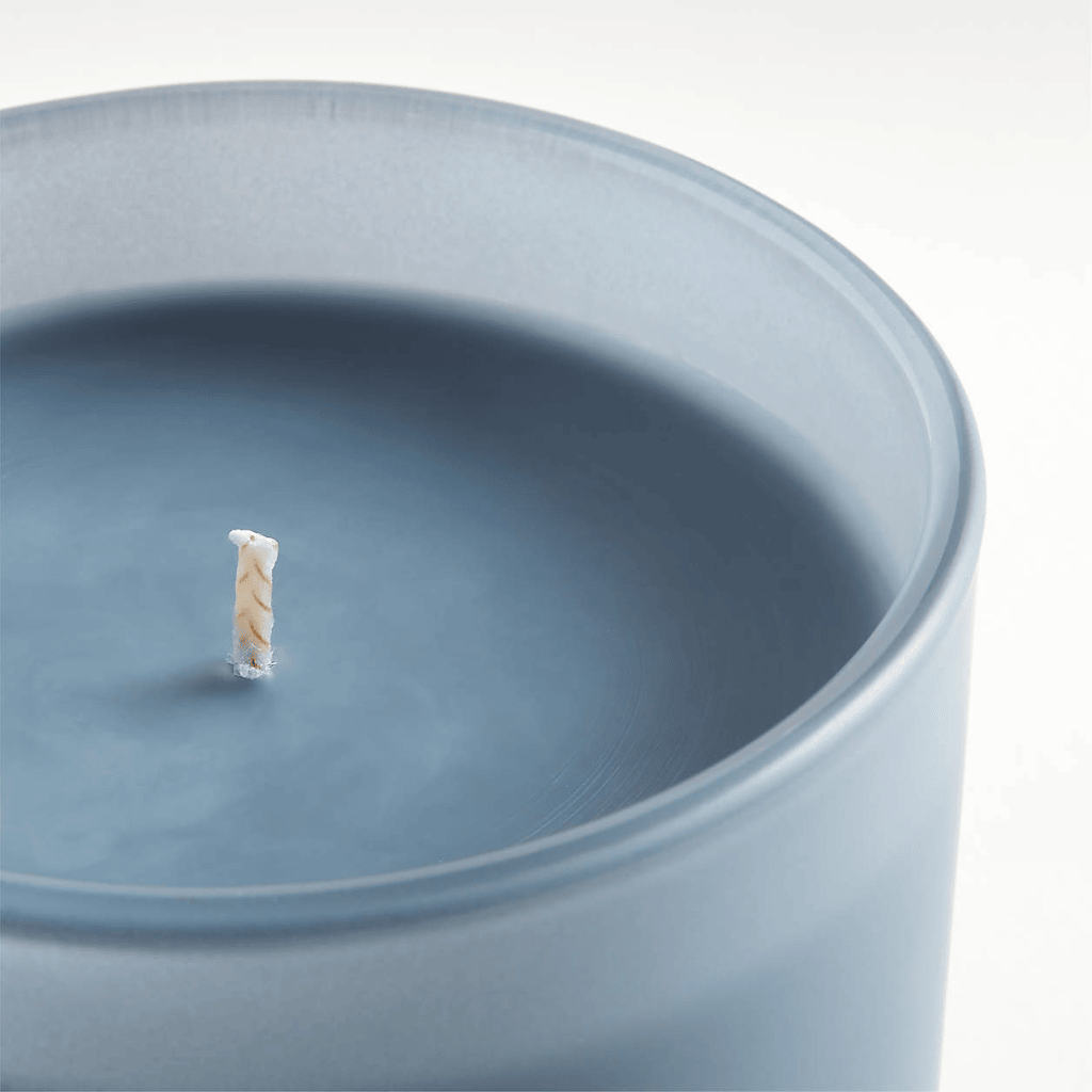 Velvet Rose, Spicy Clove & Earthy Frankincense Scented Candle