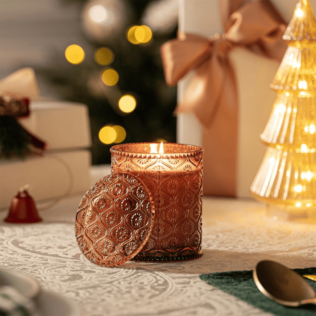 Hearth & Velvet Flames Notes of Saffron, Clove & Vanilla Scented Candle