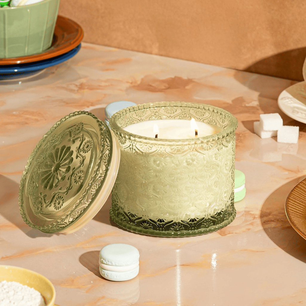 Pistachio Macaron: Notes of Pistachio, Condensed Milk & Vanilla Scented Candle