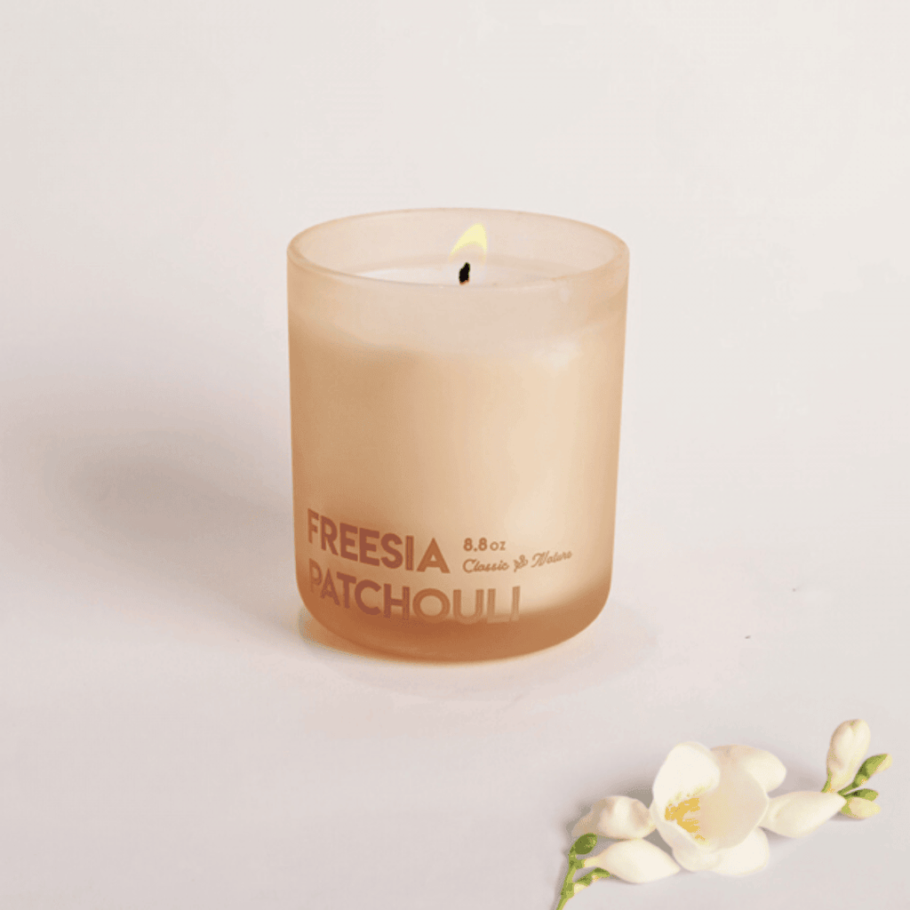 Elegant Floral & Earthy Scent Soy Freesia Patchouli Candle