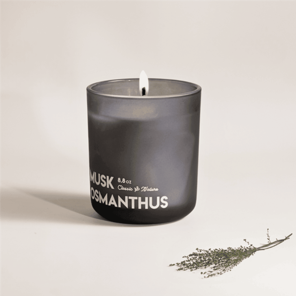 Smokey Teak & Classic Suede Scented Musk Osmanthu Candle